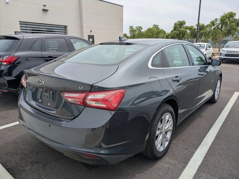 Used 2020 Chevrolet Malibu LT FWD image 2