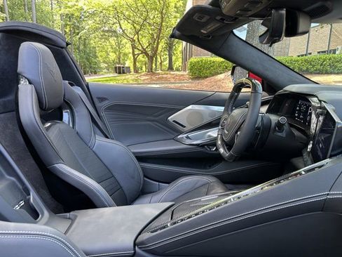 Used 2024 Chevrolet Corvette Z06 w/ Z07 Performance Package RWD image 29