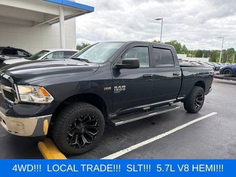 Used 2020 RAM 1500 Classic SLT AWD/4WD image 1