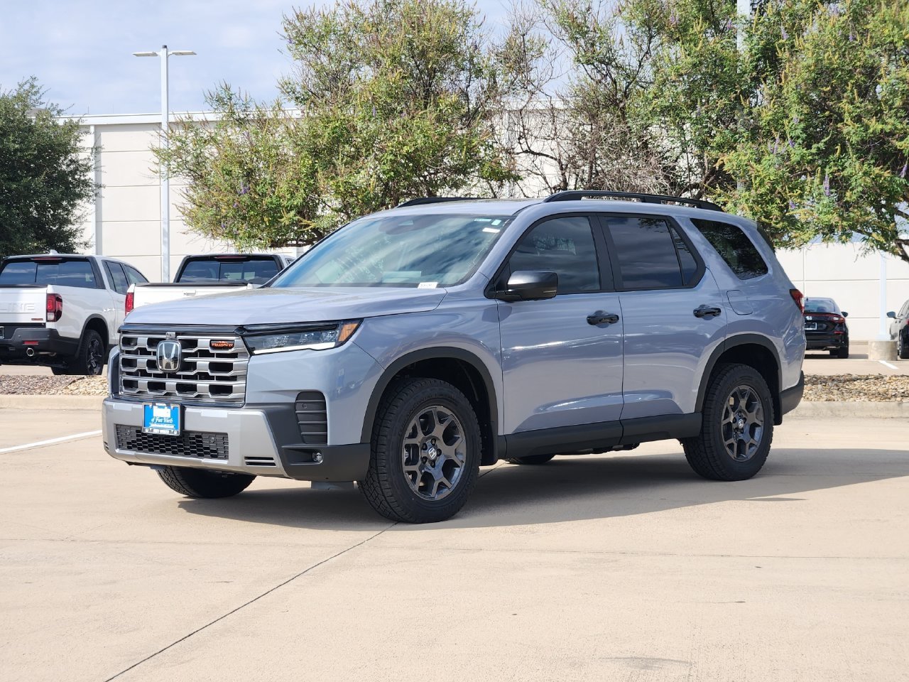 New 2026 Honda Pilot TrailSport image 2