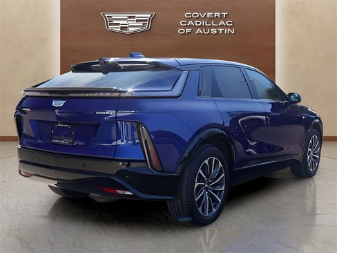 Certified 2025 Cadillac Lyriq Sport image 4