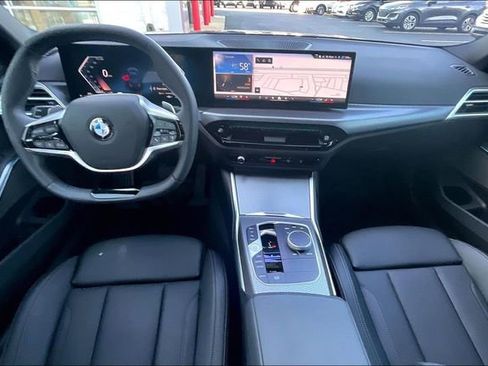 Used 2025 BMW 330i Sedan w/ Convenience Package RWD image 15