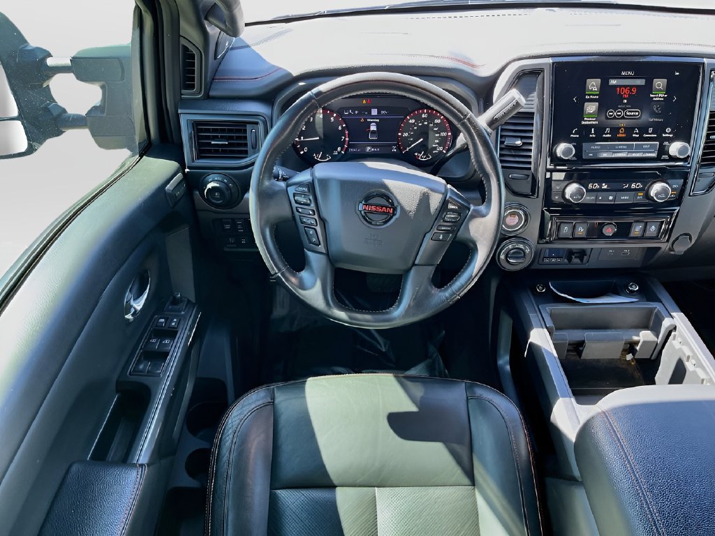 Used 2020 Nissan Titan PRO-4X w/ Pro-4x Convenience Package AWD/4WD image 23