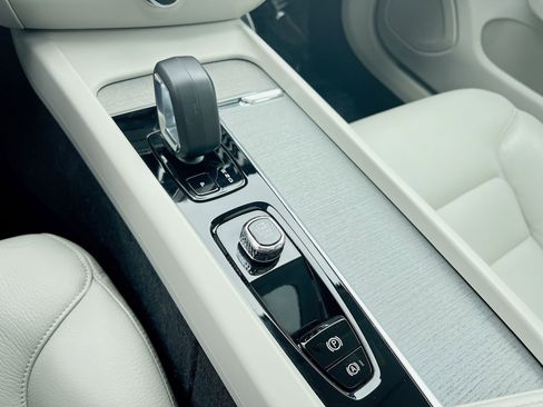 Certified 2023 Volvo S60 B5 Plus w/ Climate Package image 22