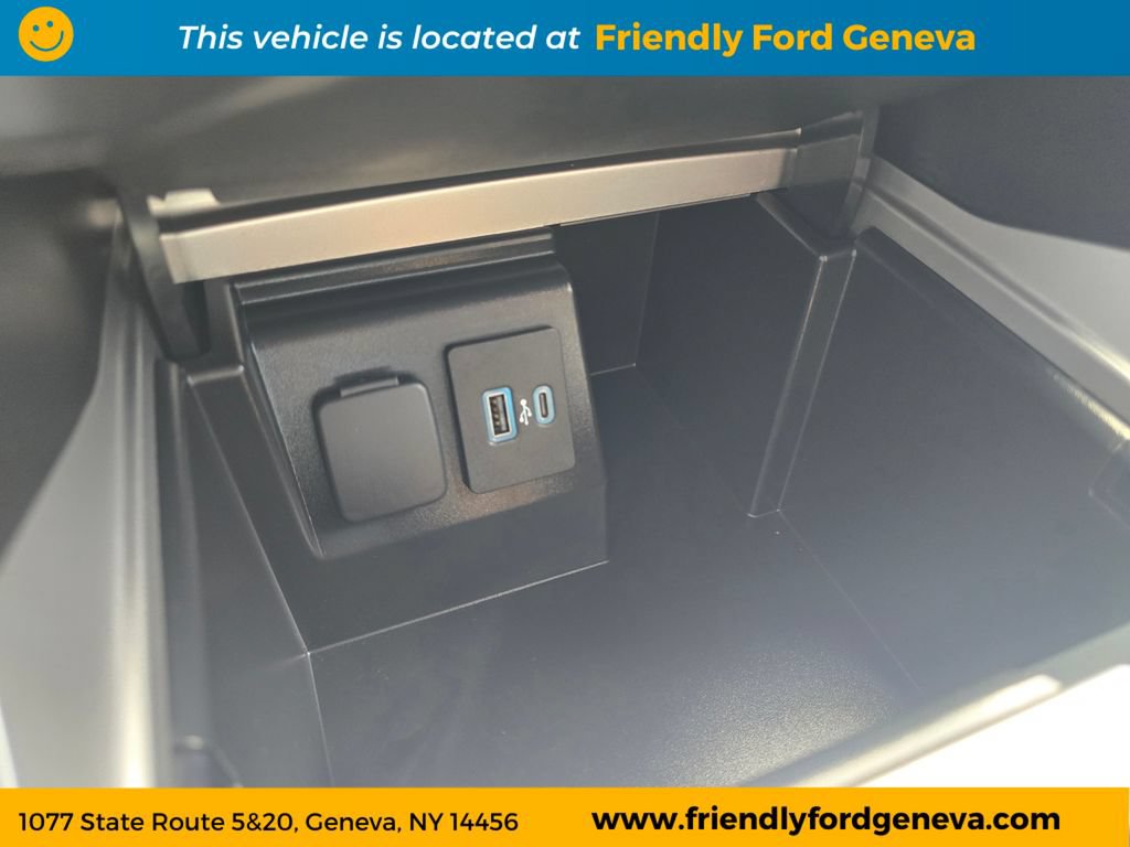 Used 2023 Ford Explorer ST-Line AWD/4WD image 28