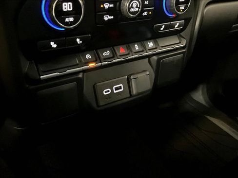 Used 2021 Chevrolet Silverado 1500 LT image 25