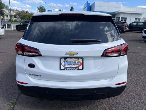 Used 2024 Chevrolet Equinox LS w/ LS Convenience Package FWD image 6