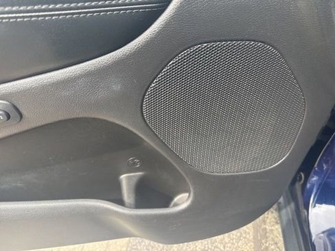 Used 2018 Jeep Grand Cherokee Limited image 12