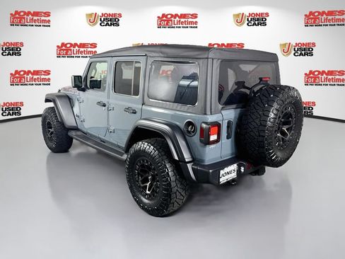 Used 2025 Jeep Wrangler Unlimited Sport AWD/4WD image 2