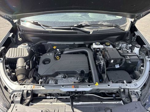 Certified 2024 Chevrolet Equinox LT FWD image 17