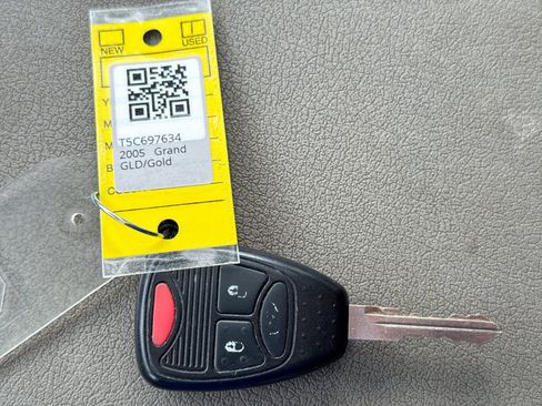 Used 2005 Jeep Grand Cherokee Laredo AWD/4WD image 6