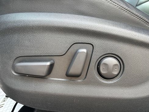 Used 2022 Kia Sportage EX AWD/4WD image 18