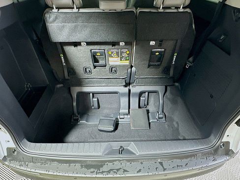 New 2026 Toyota Sienna XLE image 20