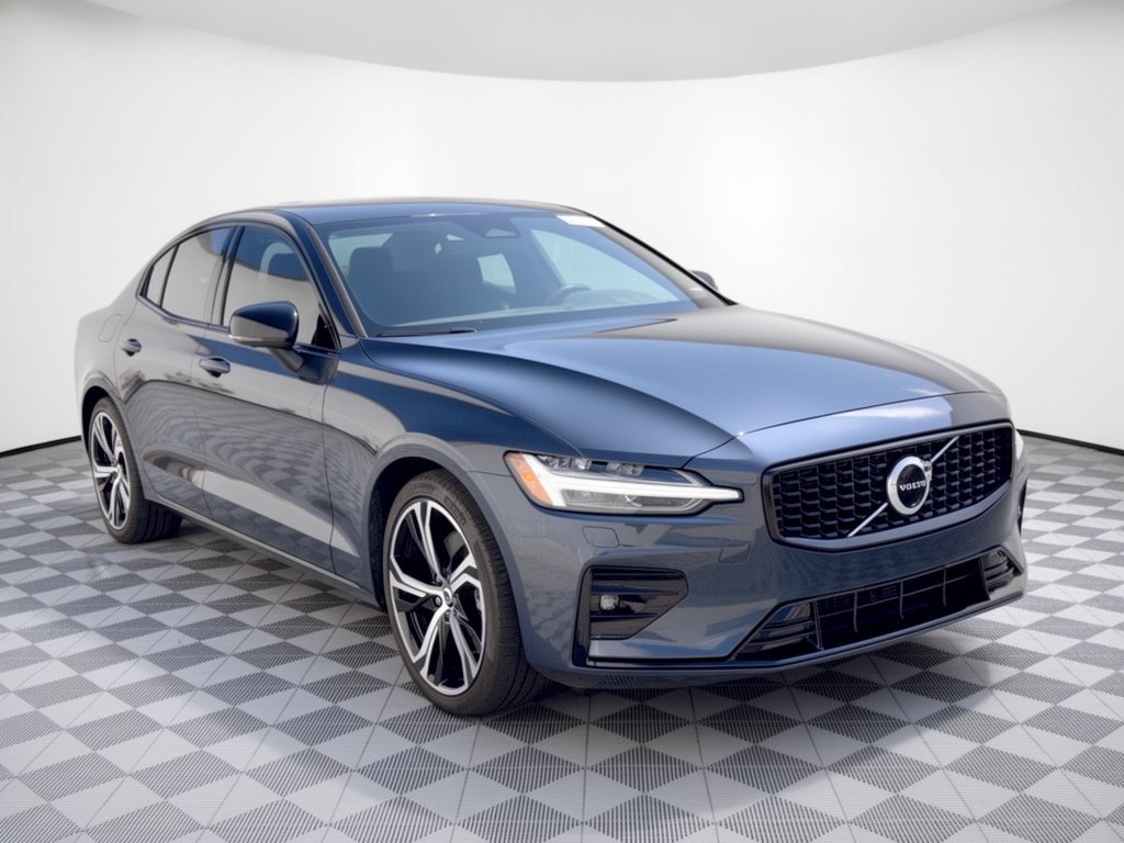 Used 2024 Volvo S60 B5 Plus w/ Climate Package FWD image 7