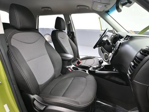 Used 2019 Kia Soul + w/ Audio Package FWD image 45