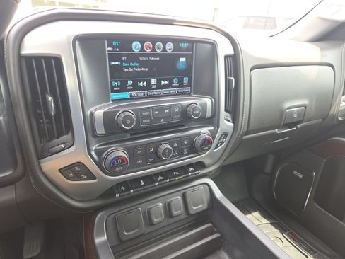 Used 2018 GMC Sierra 1500 SLT AWD/4WD image 21