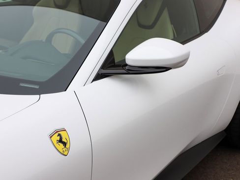 Certified 2023 Ferrari Roma image 33