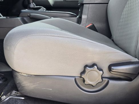 Used 2022 Toyota Tacoma SR w/ SR Convenience Package image 21