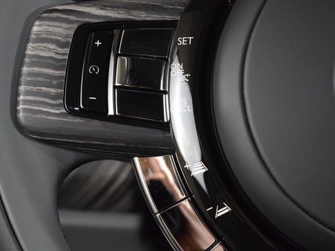 New 2026 Rolls-Royce Cullinan AWD/4WD image 30