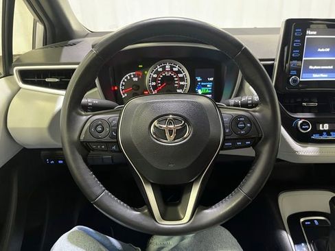 Certified 2022 Toyota Corolla SE w/ SE Preferred Package FWD image 16