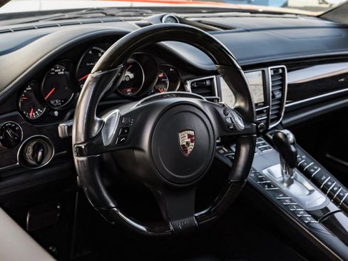 Used 2012 Porsche Panamera Turbo S image 17