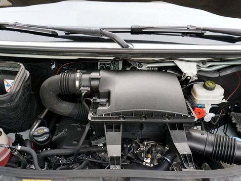 Used 2020 Mercedes-Benz Sprinter 2500 image 25