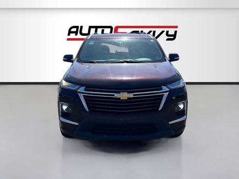 Used 2023 Chevrolet Traverse High Country FWD image 2