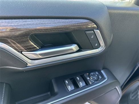 Used 2022 Chevrolet Silverado 1500 LT image 22