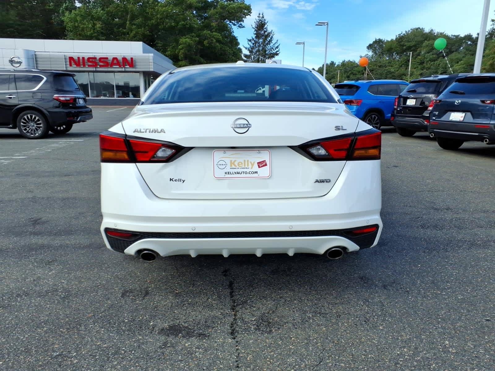 Used 2024 Nissan Altima 2.5 SL AWD/4WD image 6