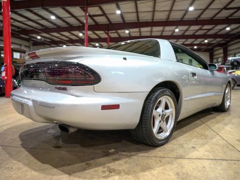 Used 1996 Pontiac Firebird Formula image 8