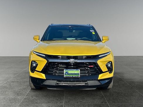 Used 2024 Chevrolet Blazer RS w/ Driver Confidence II Package AWD/4WD image 2