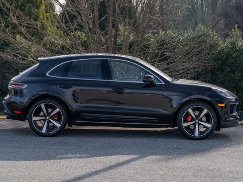 Certified 2026 Porsche Macan S image 8