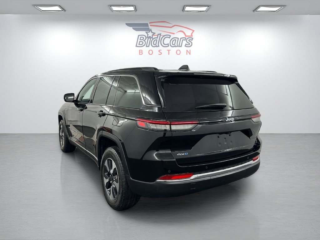 Used 2024 Jeep Grand Cherokee Limited 4xe AWD/4WD image 6