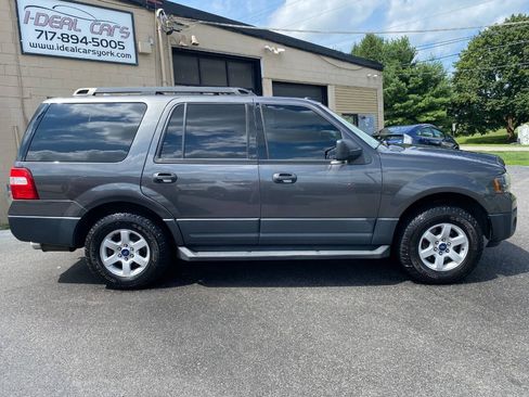 Used 2017 Ford Expedition XL w/ Equipment Group 101A AWD/4WD image 2