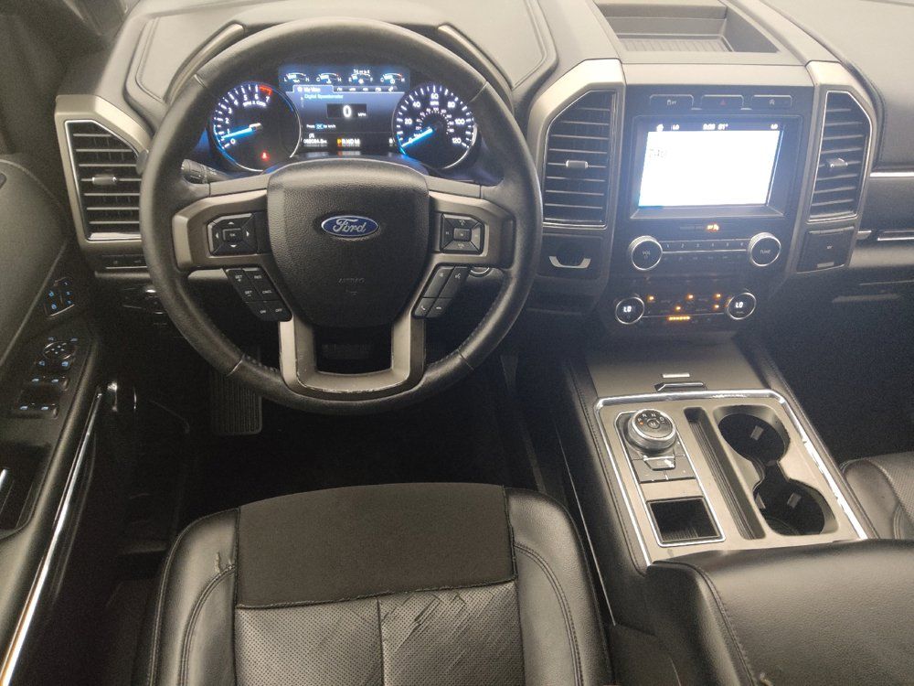 Used 2018 Ford Expedition XLT w/ Equipment Group 202A RWD image 22