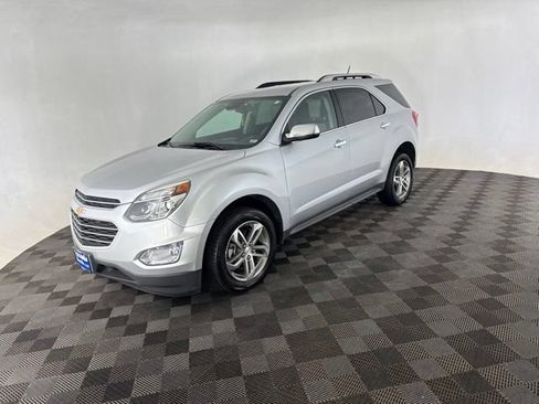 Used 2017 Chevrolet Equinox Premier w/ Enhanced Convenience Package FWD image 5