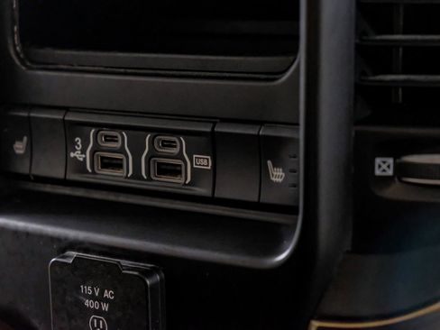 Used 2020 RAM 3500 Limited image 32