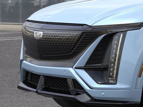 New 2026 Cadillac Lyriq V image 14