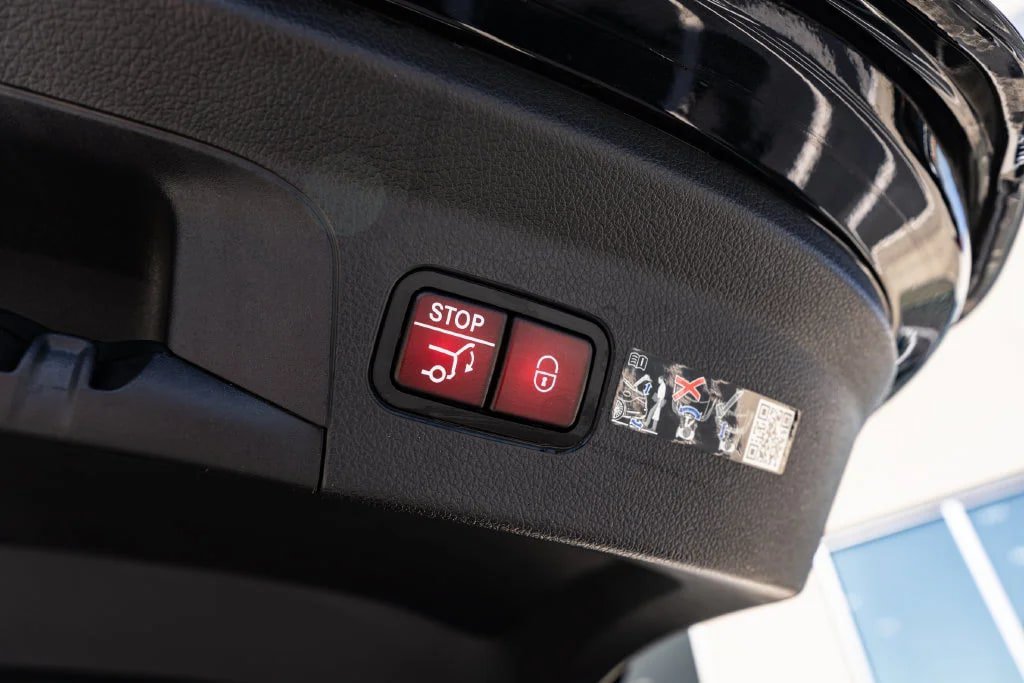 Used 2025 Mercedes-Benz GLE 53 AMG 4MATIC Coupe image 39