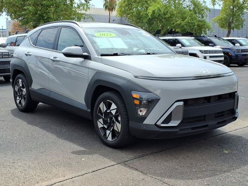 Certified 2025 Hyundai Kona SEL FWD image 7