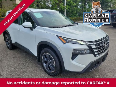 Certified 2025 Nissan Rogue SV image 1