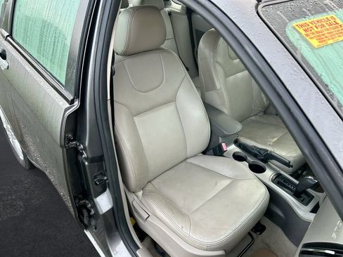 Used 2009 Ford Focus SEL FWD image 26