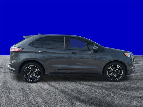 Certified 2019 Ford Edge ST w/ Convenience Package image 3