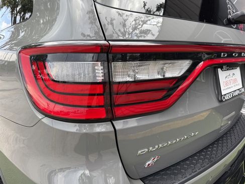 Used 2022 Dodge Durango R/T AWD/4WD image 11