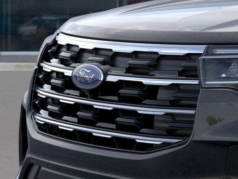 New 2025 Ford Explorer Active w/ Active Comfort Package image 19
