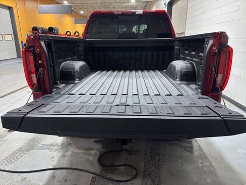 Used 2024 GMC Sierra 1500 AT4 w/ Technology Package image 24