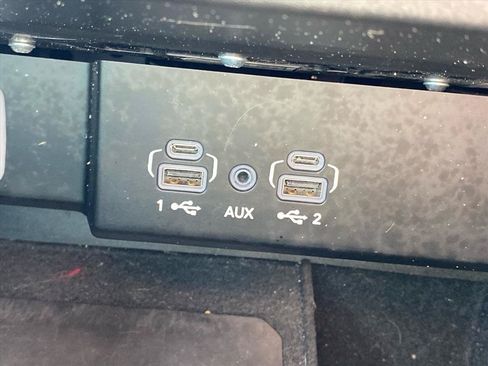 Used 2022 Jeep Wagoneer Series I w/ Convenience Group I AWD/4WD image 17