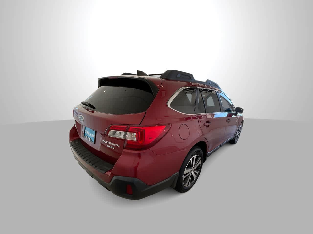 Used 2018 Subaru Outback 3.6R Limited AWD/4WD image 8