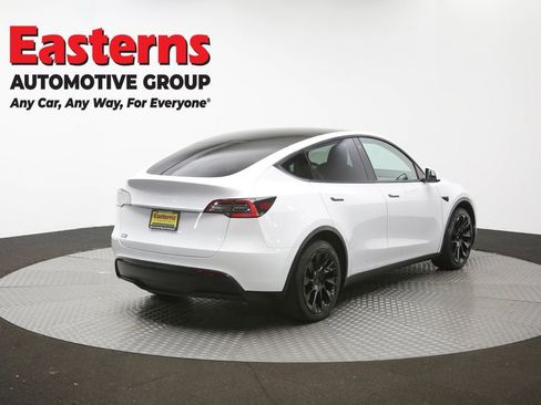 Used 2021 Tesla Model Y Long Range AWD/4WD image 35