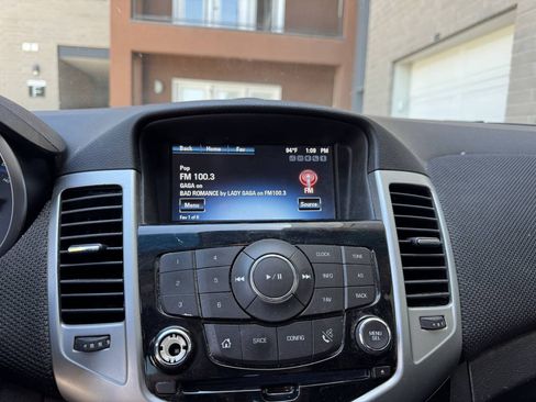 Used 2013 Chevrolet Cruze LT w/ Technology Package FWD image 13